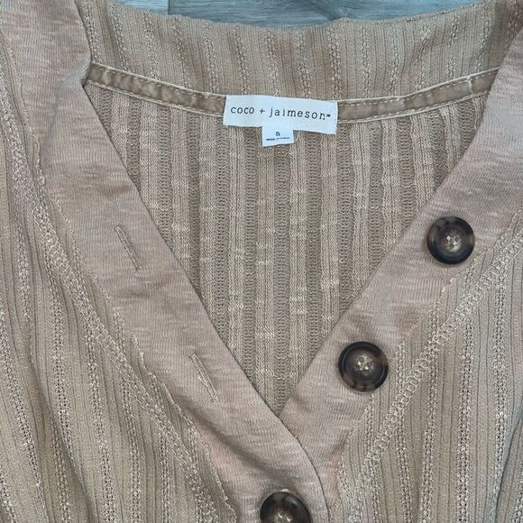 Coco & Jaimeson Shirt - Picture 3 of 3